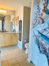 860 Peachtree St NE, Unit 2109 in Atlanta, GA - Foto de edificio - Building Photo