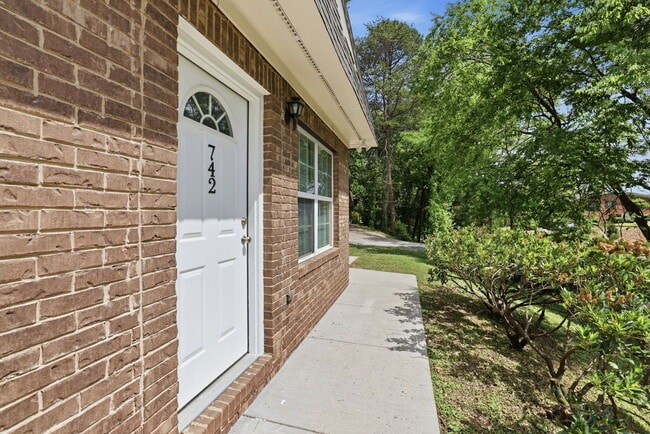 740 Marley Way in East Ridge, TN - Building Photo - Building Photo