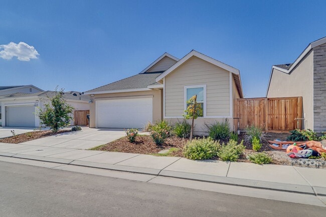 3317 Mulberry Grv Wy in Shafter, CA - Building Photo - Building Photo
