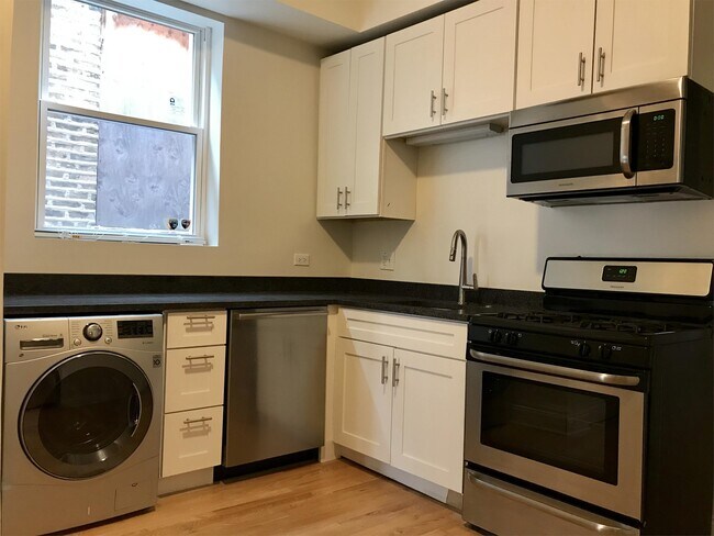 2724 W Division St-Unit -2F in Chicago, IL - Foto de edificio - Building Photo