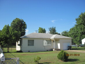 408 Boston St in Jones, OK - Building Photo - Building Photo