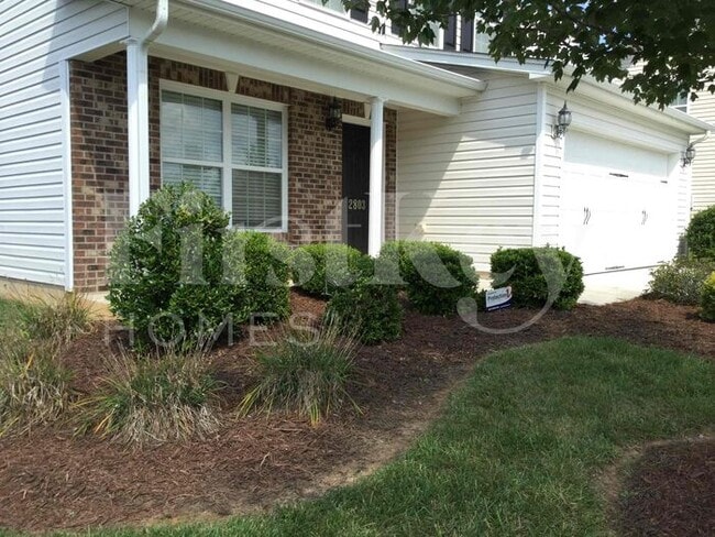 2803 Stephen Oaks Way in Greensboro, NC - Building Photo - Building Photo