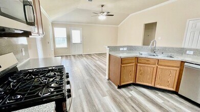 16346 Bandicoot Dr in Sugar Land, TX - Building Photo - Building Photo