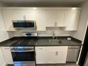 184 Los Olivos Ave in Daly City, CA - Building Photo - Building Photo