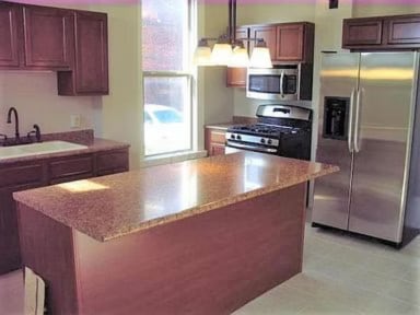 100 N 5th St in Columbus, OH - Foto de edificio - Building Photo