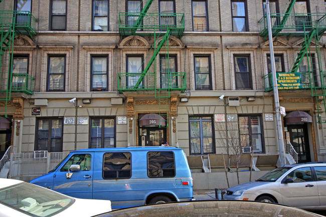 205 W 109th St in New York, NY - Foto de edificio - Building Photo