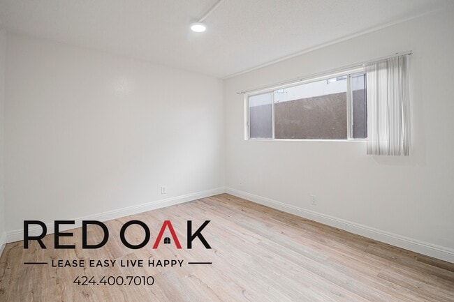 9254 Palm St in Bellflower, CA - Building Photo - Building Photo