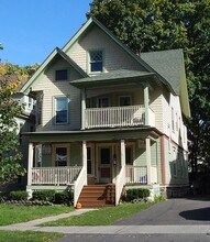831 Westcott St in Syracuse, NY - Building Photo - Building Photo