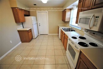 7042 Green Needle Dr in Winter Park, FL - Building Photo - Building Photo