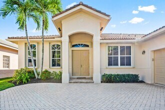 1366 Crossbill Ct in Weston, FL - Building Photo - Building Photo