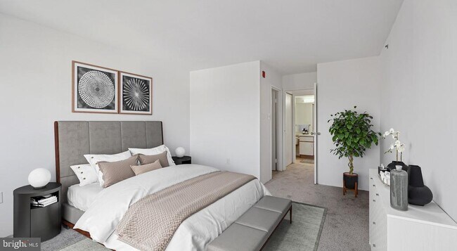 property at 450 N 18th St