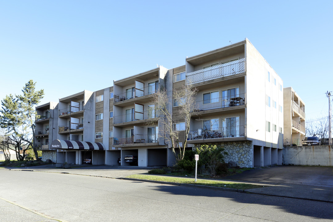 Montridge Arms Apartments in Seattle, WA - Building Photo