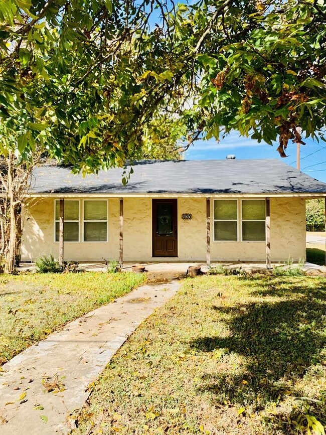 property at 400 Lowry St