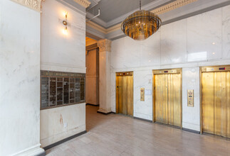 Bell Lofts in Montgomery, AL - Foto de edificio - Lobby