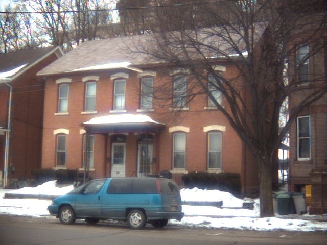 743 Bluff St in Dubuque, IA - Building Photo