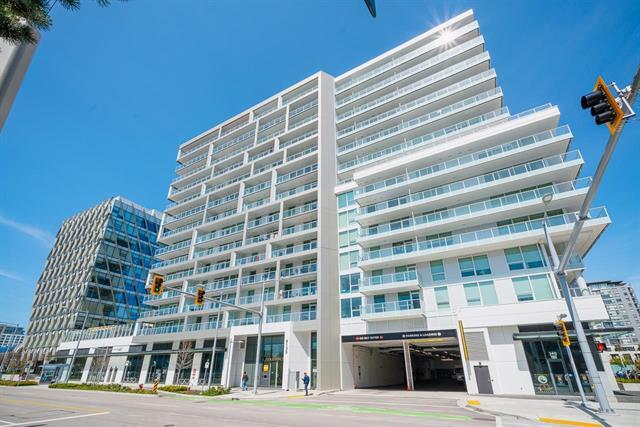 8133 Cook Rd in Richmond, BC - Building Photo