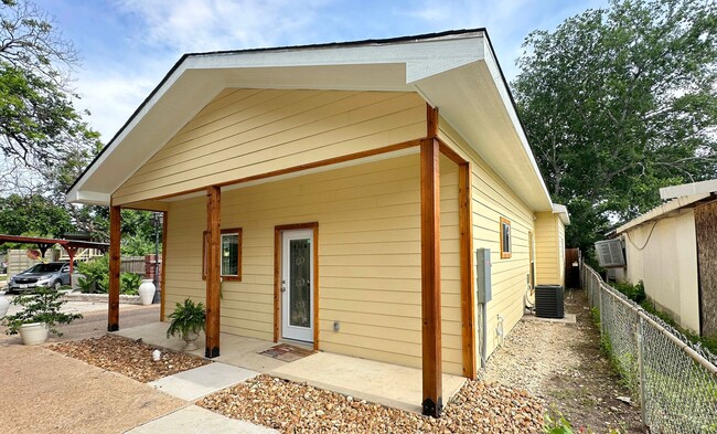 property at 710 W Baetz Blvd
