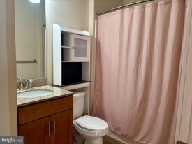 101 S Commerce St in Centreville, MD - Building Photo