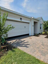 2066 Cove Point Rd in Port Orange, FL - Building Photo - Building Photo
