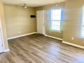 264 Huntington Dr in Raeford, NC - Building Photo - Building Photo