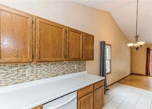 2203 10th St in Coralville, IA - Building Photo - Building Photo