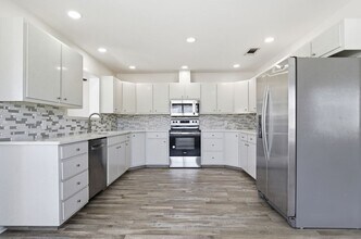 128 Skyview Terrace in Leander, TX - Building Photo - Building Photo