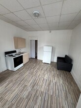 19 Walnut St in Milton, PA - Building Photo - Building Photo