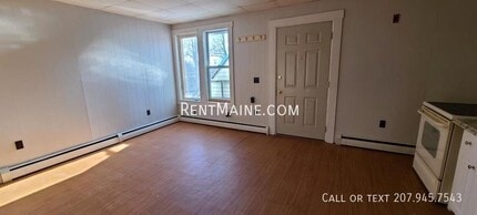 23 Newport Rd in Corinna, ME - Building Photo - Building Photo