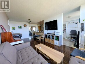 509-1509 Beecroft Rd in Toronto, ON - Building Photo - Building Photo