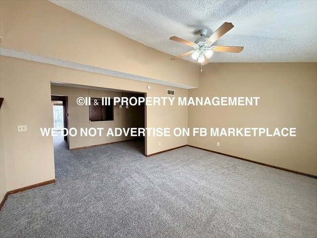 1424 E Mart-Way Cir in Olathe, KS - Building Photo - Building Photo