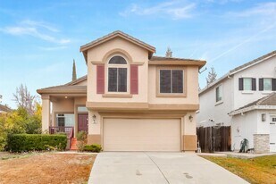 408 Hansen Cir in Folsom, CA - Building Photo