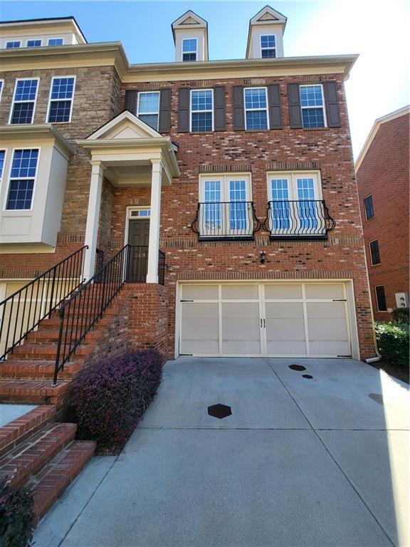 property at 2428 Hadlow Ln