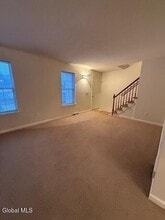 14 Foxfire Ln in Glenmont, NY - Building Photo - Building Photo