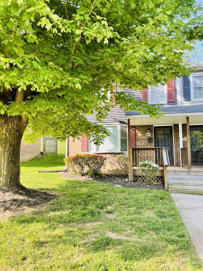 409 W Cadbury Dr in Lynchburg, VA - Building Photo - Building Photo