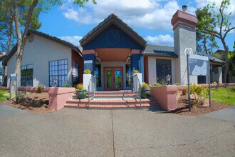 Overlook in Albuquerque, NM - Foto de edificio - Building Photo