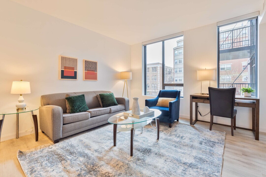 60 Kilmarnock St in Boston, MA - Building Photo