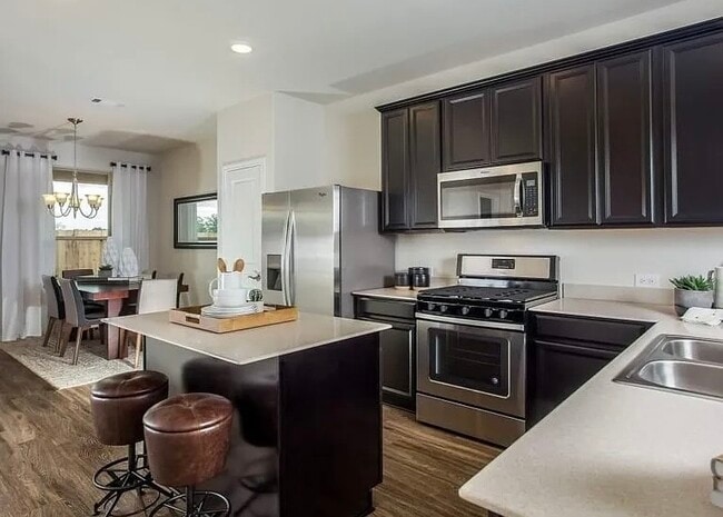 10473 Pineland Dr in Willis, TX - Building Photo - Building Photo