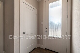 272 Sapphire Dr in New Braunfels, TX - Building Photo - Building Photo
