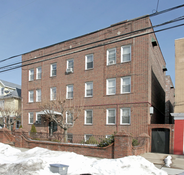 1043-1045 Louisa St in Elizabeth, NJ - Building Photo