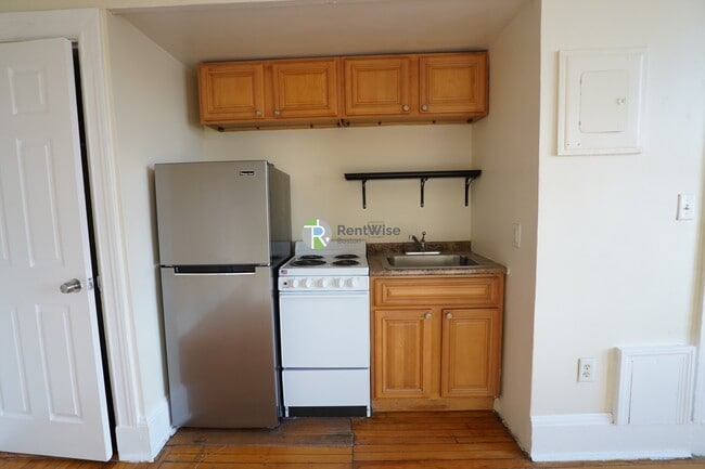 1218 Commonwealth Ave, Unit 15 in Boston, MA - Building Photo - Building Photo