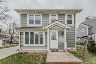 1213 Mohawk Ave in Royal Oak, MI - Building Photo - Building Photo
