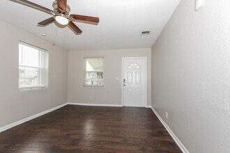 849 W 5th St in West Palm Beach, FL - Foto de edificio - Building Photo