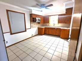 3755 Elmer Ln in Shreveport, LA - Building Photo