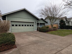 463 Lynnbrook Dr in Eugene, OR - Building Photo - Building Photo