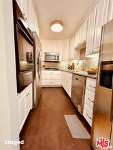 911 Kings Rd in West Hollywood, CA - Building Photo - Building Photo
