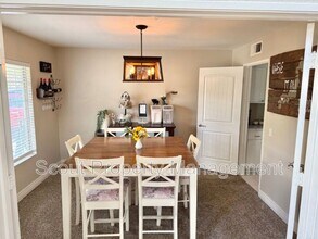 33165 Corte Yaca in Temecula, CA - Building Photo - Building Photo