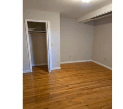 1185 Commonwealth Ave in Boston, MA - Building Photo - Building Photo