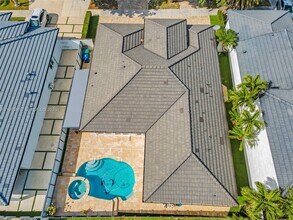 14813 NW 87th Pl in Hialeah, FL - Building Photo - Building Photo