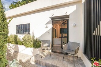 1142 Poinsettia Dr in West Hollywood, CA - Building Photo - Building Photo