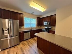 3473 Stoneham Dr NW in Duluth, GA - Building Photo - Building Photo